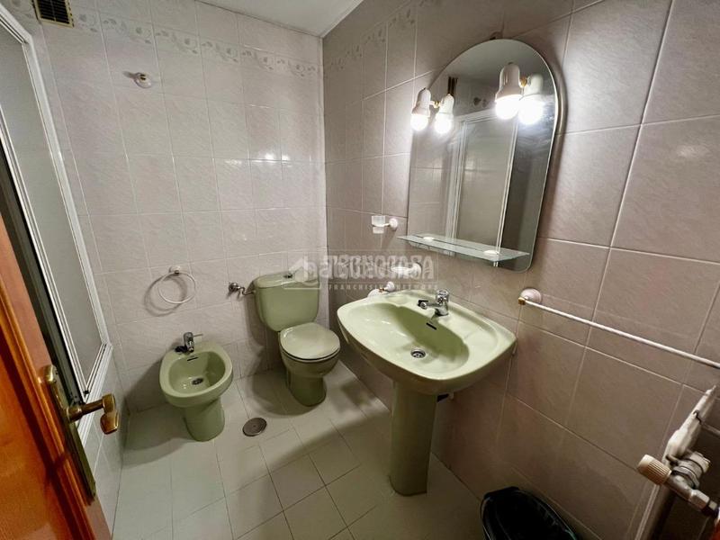 Foto 2ad93e2f-67d7-4f41-89b7-f29a50f40637. Appartamento con riscaldamento in Palomeras Sureste Madrid