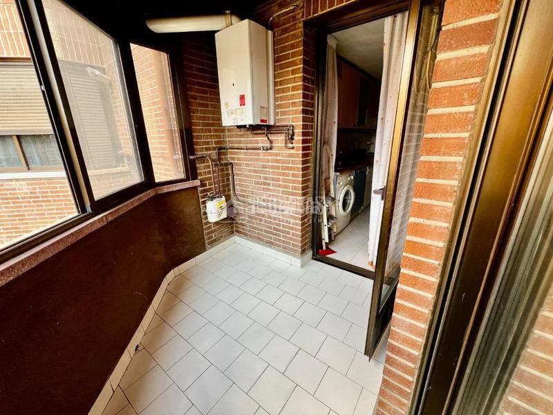 Foto 4261ea8e-281d-4e4d-a3bd-ad934f10723d. Appartamento con riscaldamento in Palomeras Sureste Madrid
