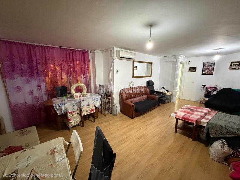 Foto cb41679c-c5c7-48bf-83b3-ba2601e70aa9. Piso  en venta en Palomeras Sureste Madrid