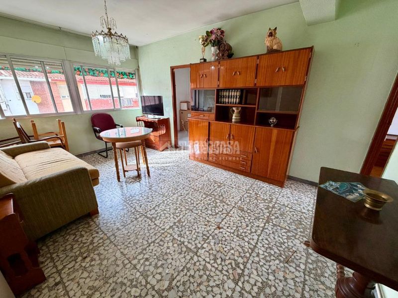 Foto 4d8f7a75-e701-4b4f-aa81-882e14bbe48f. Pis amb calefacció a Palomeras Sureste Madrid