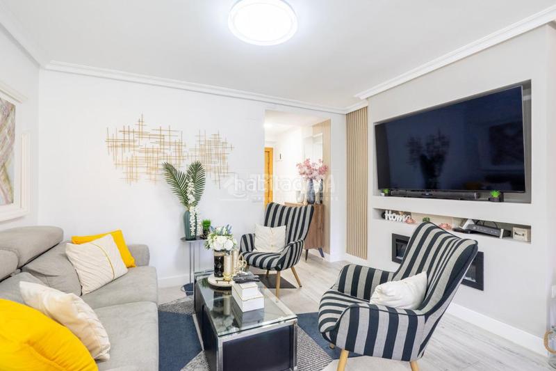 Foto 57d3bb7a-712e-4c42-b5f3-545e89d00940. Flat in Canillejas Madrid