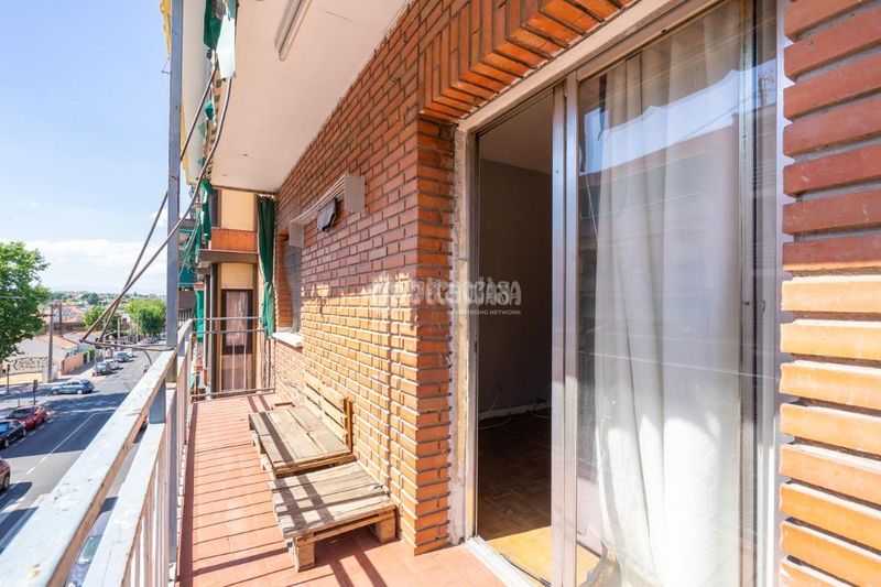 Foto cd548da8-0188-43e6-b03c-27683509f8a2. Pis amb calefacció a Canillejas Madrid