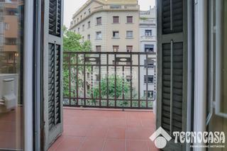 Appartement  Carrer de sant antoni maria claret. Piso en venta en barcelona
