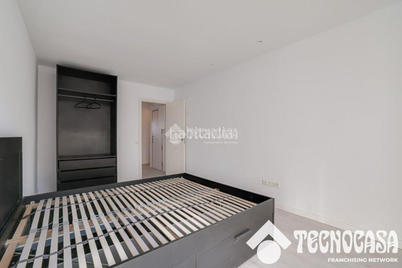 Foto 499f1695-6db8-4950-a6e7-1c27517875f1. Àtic a Baix Guinardó Barcelona