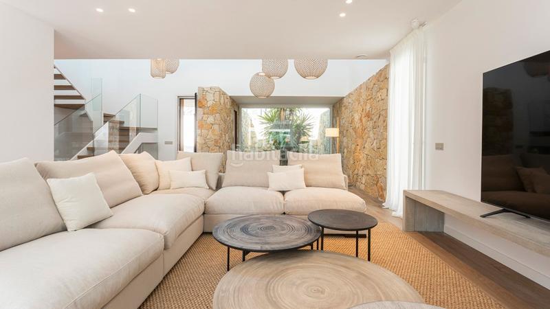 Foto 14a001c4-6a94-4b60-ae58-b09482853bbe. Chalet con riscaldamento parcheggio piscina in Vallpineda-Santa Bàrbara Sitges