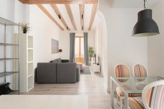 Apartament a St. Pere - Sta. Caterina - El Born. Piso recin reformado en plaza santa catalina