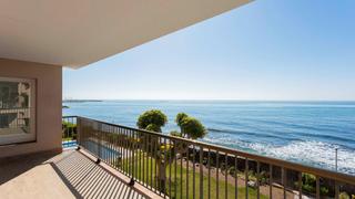 Apartament a Can Sans. Piso frente al mar en sant andreu de llavaneres
