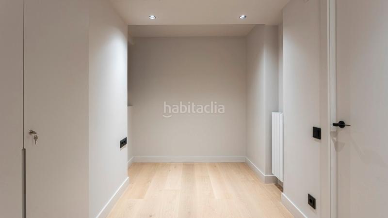 Foto 2e3d6d5e-5dad-41d9-bad8-5509c52d0be0. Piccolo appartamento con riscaldamento parcheggio in Barcelona