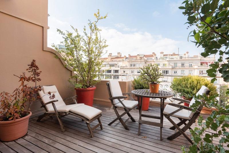 Foto 4e9061c7-88a2-4b04-81e9-0364ebb93c53. Apartament amb calefacció a Sant Gervasi - Galvany Barcelona