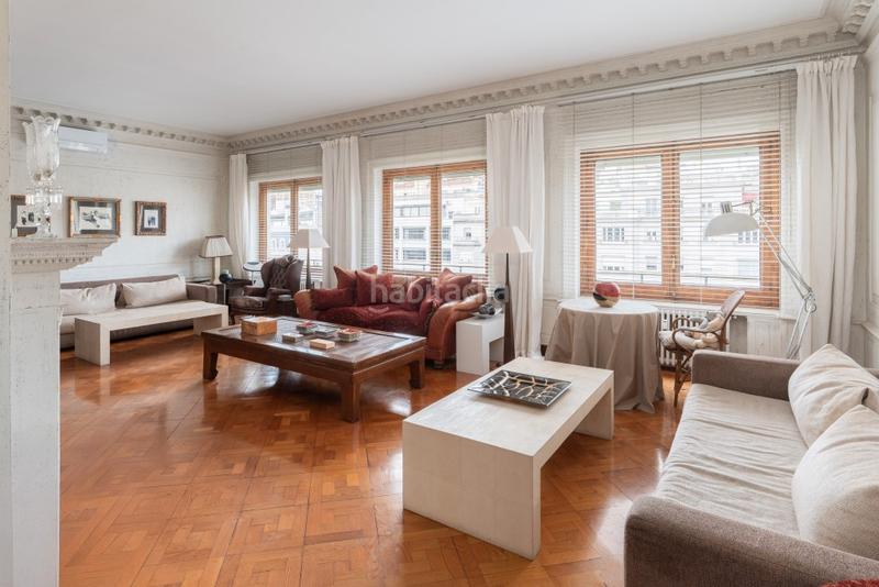 Foto 9041f40a-bda9-43ba-8ec9-ab1c7ab77703. Apartament amb calefacció a Sant Gervasi - Galvany Barcelona