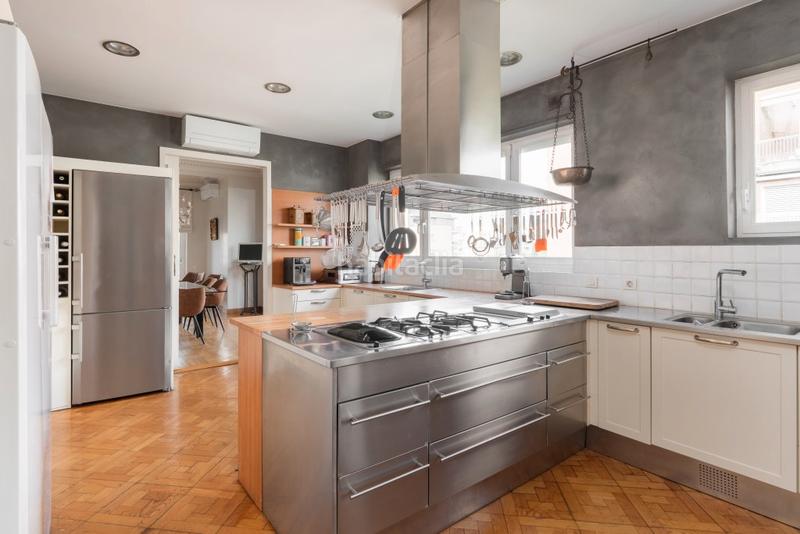 Foto f3f3ac1b-1db0-4881-a8a2-7e0385ad9634. Apartament amb calefacció a Sant Gervasi - Galvany Barcelona