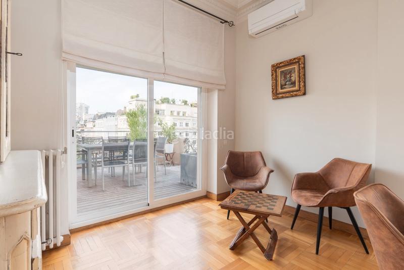Foto f9d532a9-9664-44ba-86d2-9ae95d123508. Apartament amb calefacció a Sant Gervasi - Galvany Barcelona