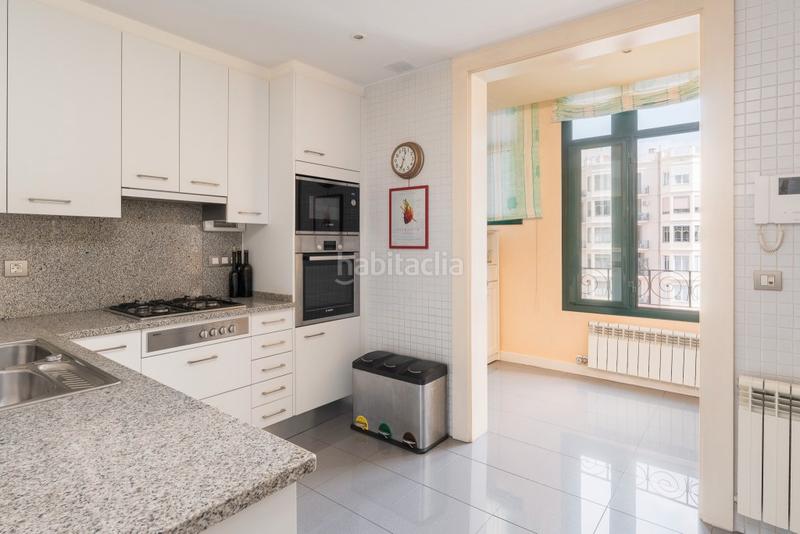 Foto 08c6d45e-bb9e-427f-840e-cab267c8b7fe. Apartament amb calefacció aparcament a Dreta de l´Eixample Barcelona