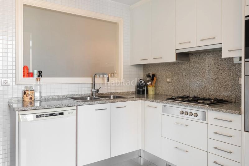 Foto 37e2730f-85c5-4443-bd2e-883cec1dd6cd. Apartament amb calefacció aparcament a Dreta de l´Eixample Barcelona