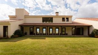 Chalet in Supermaresme. Impresionante villa en sant andreu de llavaneres con vistas pano