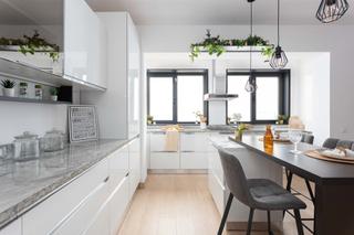 Apartament a Sagrada Família. Vivienda de estilo moderno y reformado en eixample