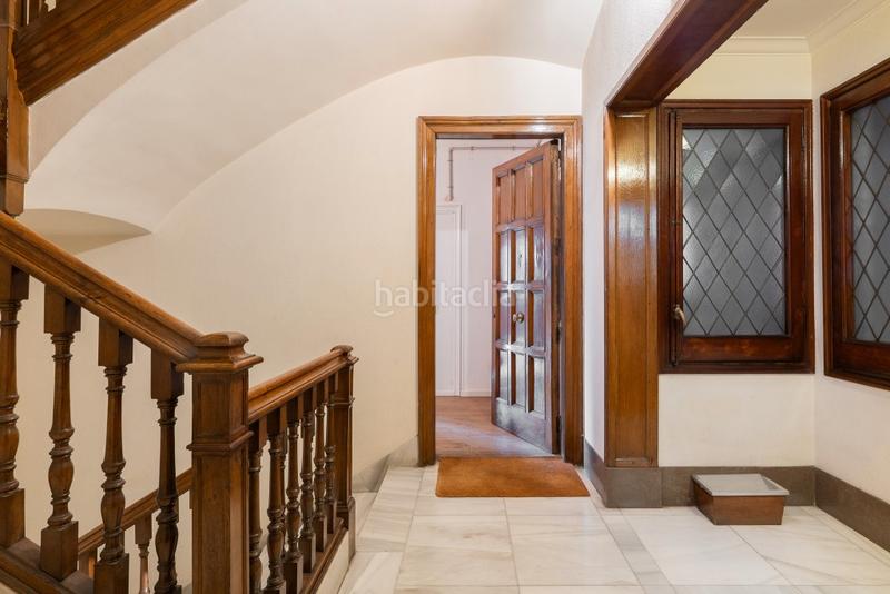 Foto a28a0107-ea8e-47ea-aef8-2672d87c0181. Apartamento dos pisos esquineros con terraza en sant gervasi en Barcelona