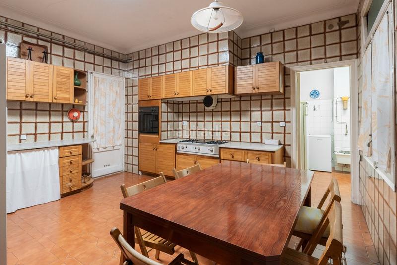 Foto d17204a5-d19f-4dfb-b90a-c942422ebd7d. Apartamento dos pisos esquineros con terraza en sant gervasi en Barcelona