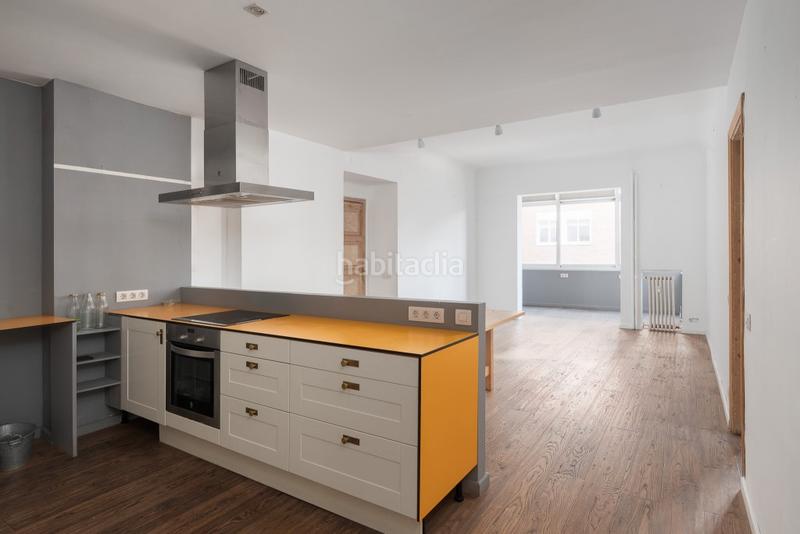 Foto dfe5e519-234d-4d9b-8c99-ecef2278c418. Apartamento dos pisos esquineros con terraza en sant gervasi en Barcelona