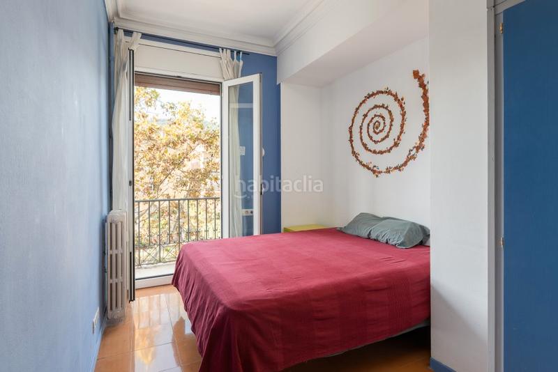 Foto e9057e9f-75d5-4fd3-90a8-5f601a63fb10. Apartamento dos pisos esquineros con terraza en sant gervasi en Barcelona