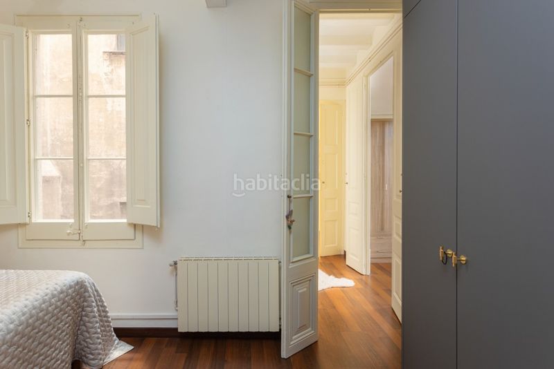 Foto 0291f311-232a-4580-b553-dd1c7d5607cc. Apartament amb calefacció a Gòtic Barcelona