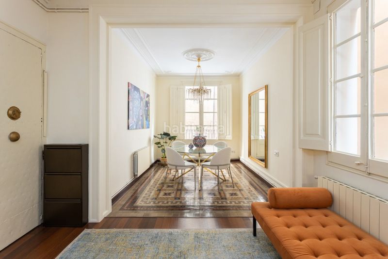 Foto 53489e3d-e372-49f3-bbab-d01f4375a245. Apartament amb calefacció a Gòtic Barcelona