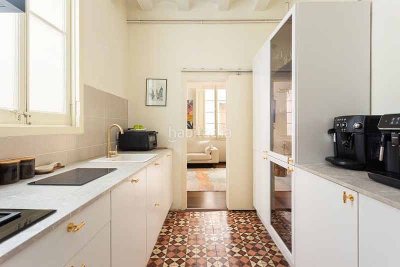 Foto da4d785a-ea5b-4808-9cda-7d960e729404. Apartament amb calefacció a Gòtic Barcelona