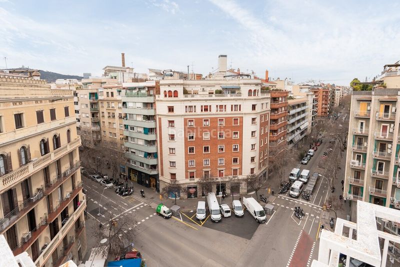 Foto 5add318d-465b-442b-a3f6-cbe2ebb4215e. Àtic amb aparcament a La Nova Esquerra de l´Eixample Barcelona