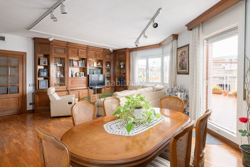 Foto 99e65c98-414e-4165-832b-85064de8128d. Àtic amb aparcament a La Nova Esquerra de l´Eixample Barcelona