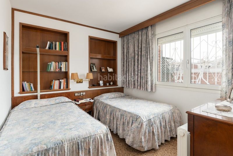 Foto ad105110-fd58-4b0e-8c66-603fde80ac8e. Àtic amb aparcament a La Nova Esquerra de l´Eixample Barcelona