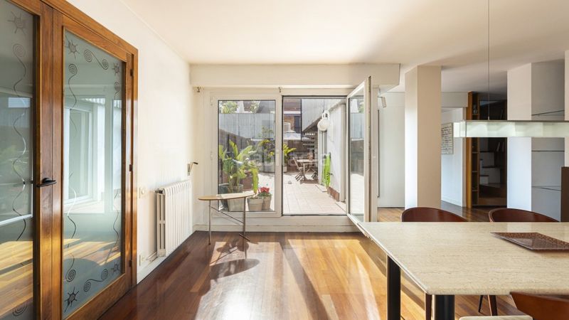 Foto 79561921-96e1-49eb-882b-d9360b8b8995. Àtic amb aparcament piscina a Tres Torres Barcelona