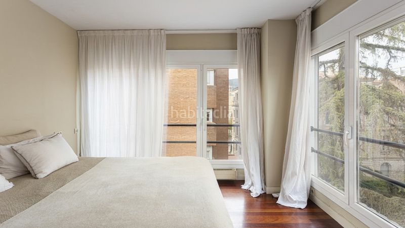 Foto 94d000ba-7bfe-48b9-8ab0-2d475ad4782f. Àtic amb aparcament piscina a Tres Torres Barcelona