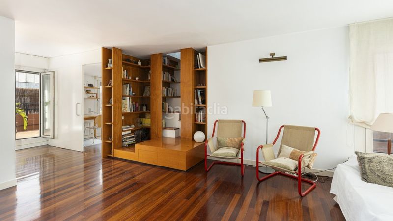 Foto 97b4c4be-88f1-4ff5-89b8-b572da0761c3. Àtic amb aparcament piscina a Tres Torres Barcelona