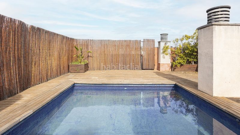 Foto 999caaef-ee64-4cf9-bc7d-abb8c6ac1e40. Àtic amb aparcament piscina a Tres Torres Barcelona