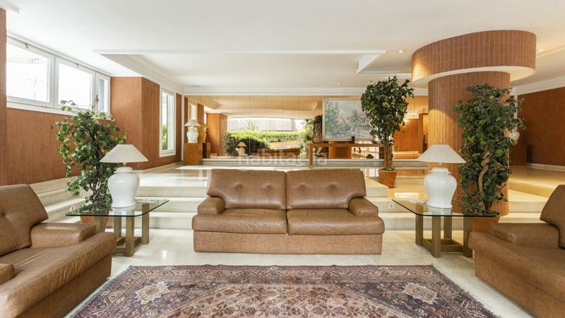 Foto d9d9f555-e684-46a4-b2d9-70d7ea8fedc5. Àtic amb aparcament piscina a Tres Torres Barcelona