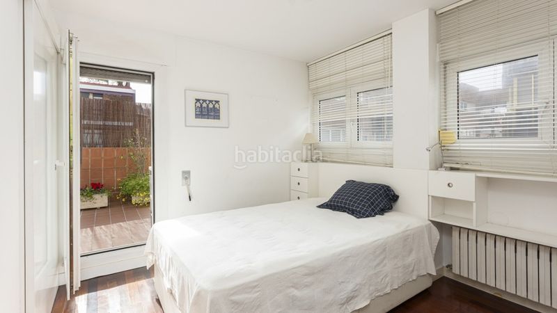 Foto e3ae6928-cc95-48a7-b3f4-e91ca105d858. Àtic amb aparcament piscina a Tres Torres Barcelona