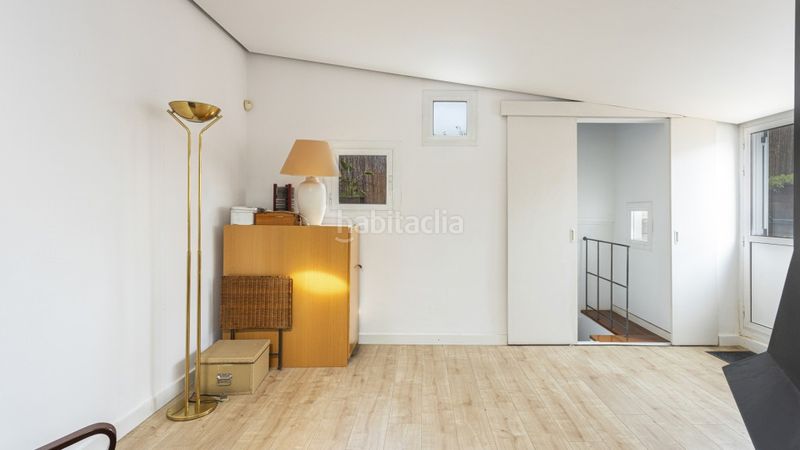 Foto e3c79a6f-8771-411c-836c-2d42f7828cbf. Àtic amb aparcament piscina a Tres Torres Barcelona