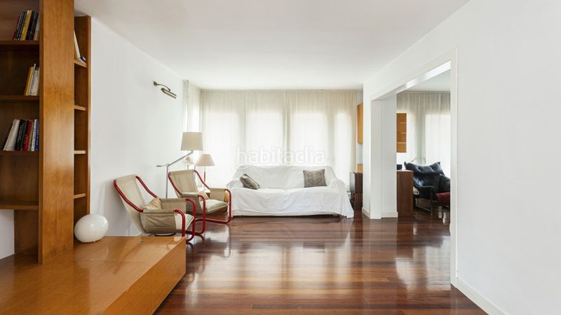 Foto e96e28f2-2054-414a-9c5b-aa64a923048e. Àtic amb aparcament piscina a Tres Torres Barcelona