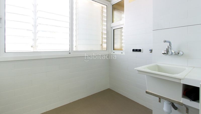 Foto 08bb92ad-90cd-48b4-a0ed-b45574bca6e7. Àtic amb calefacció aparcament a Sant Gervasi - Galvany Barcelona