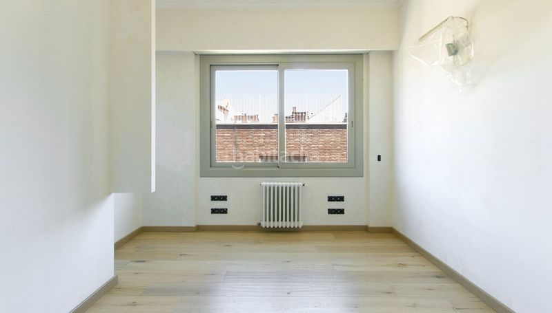 Foto 5fc10f5c-0722-4cfb-a281-9c37a0b05be0. Àtic amb calefacció aparcament a Sant Gervasi - Galvany Barcelona