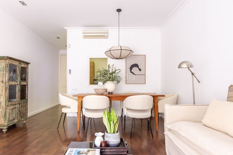 Foto 76ed8242-932a-40c6-aa41-c750243f11c9. Apartament amb calefacció a Sant Antoni Barcelona