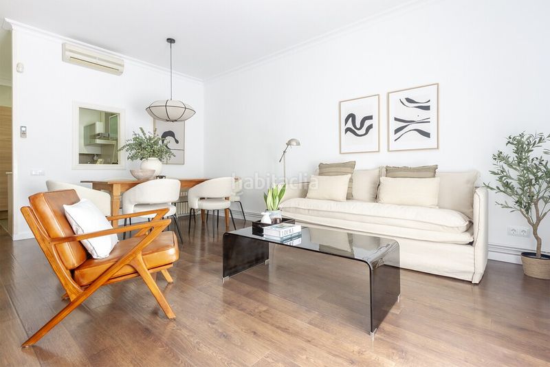 Foto 7f11ecdc-1452-4156-906b-9f48a3a3d597. Apartament amb calefacció a Sant Antoni Barcelona