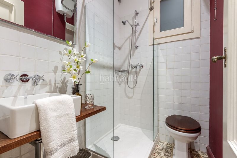 Foto 996d25fb-ba84-4a7f-a86f-14463224fd07. Apartament amb calefacció a Sant Antoni Barcelona