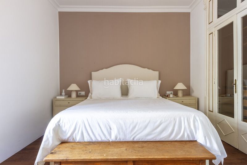 Foto e4bbfdb3-0e7a-4657-82d4-c8805eae4db5. Apartament amb calefacció a Sant Antoni Barcelona