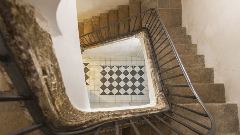 Foto 8e1f2d98-95d0-4e90-965e-30a139d1ed3a. Apartamento piso muy luminoso y con terraza exclusiva en el centro histórico en Barcelona