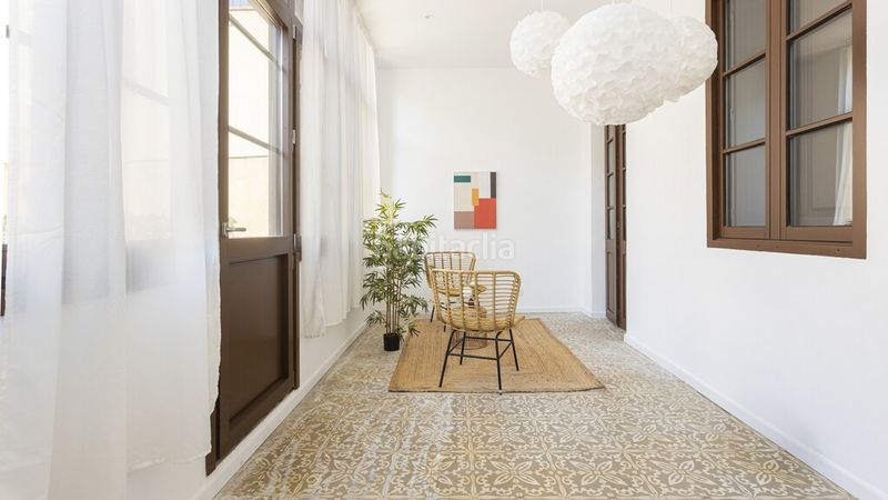Foto e54ea77b-46d1-4805-8d1f-271bccdd22eb. Apartamento piso muy luminoso y con terraza exclusiva en el centro histórico en Barcelona
