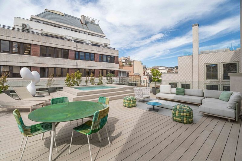 Foto 587df25e-ef1f-4ed7-9645-913a08ab0954. Apartament amb aparcament piscina a Vila de Gràcia Barcelona