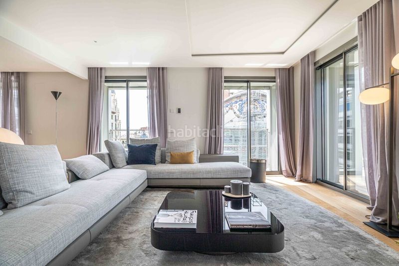 Foto 5a4dc929-a6b5-4878-b205-be8801a24ae8. Apartament amb aparcament piscina a Vila de Gràcia Barcelona