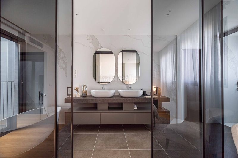 Foto d463ba3a-8d35-46de-9e9d-ac623f9102b8. Apartament amb aparcament piscina a Vila de Gràcia Barcelona