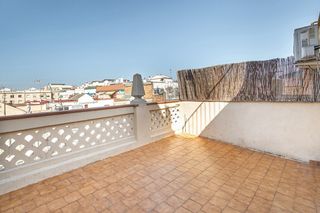 Lloguer Àtic a Sagrada Família. Ático con terraza privada junto a la sagrada familia
